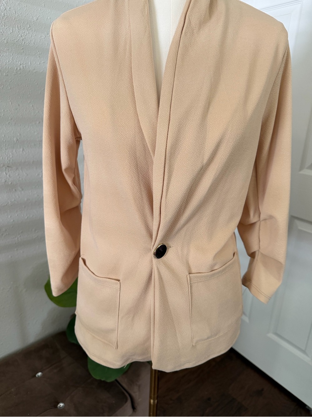Women's Single-Button Open Front Blazer Jacket - Cream